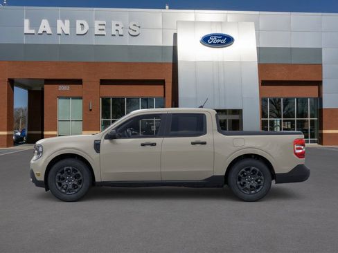 New 2025 Ford Maverick XLT w/ XLT Luxury Package image 3