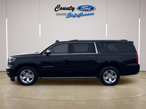 Used 2016 Chevrolet Suburban LTZ image 3