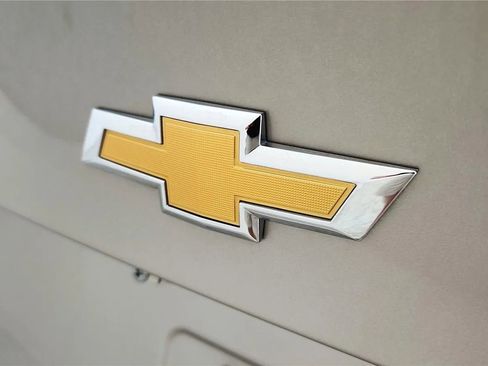 Used 2022 Chevrolet Malibu LT FWD image 16
