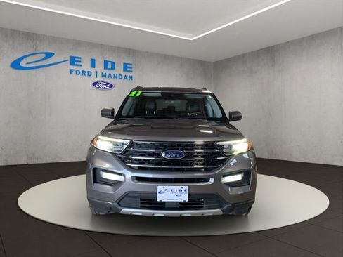 Used 2021 Ford Explorer XLT w/ Equipment Group 202A image 2