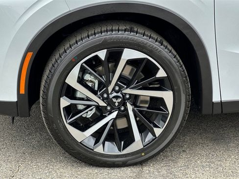 New 2025 Mitsubishi Outlander SE image 26