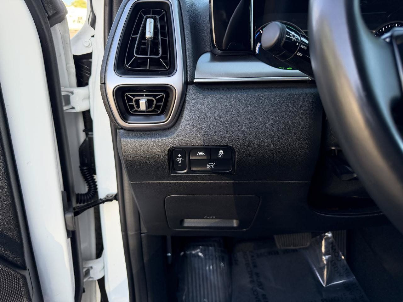Used 2023 Kia Sorento EX AWD/4WD image 17