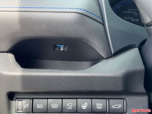 Used 2023 Toyota RAV4 XSE AWD/4WD image 30