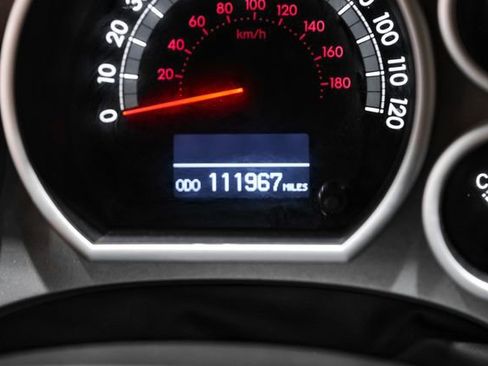 Used 2015 Toyota Sequoia Platinum image 25