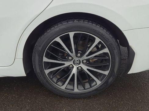 Used 2019 Toyota Camry SE image 16