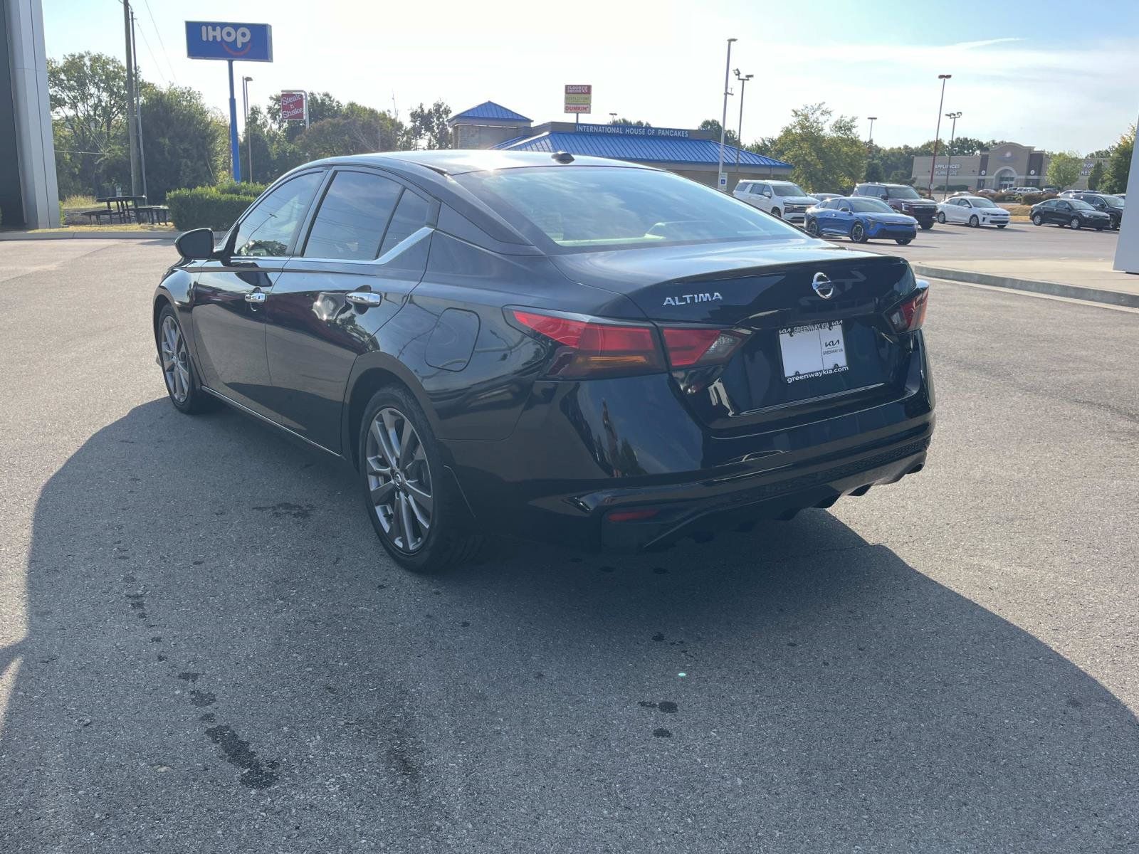 Used 2019 Nissan Altima 2.5 S FWD image 5