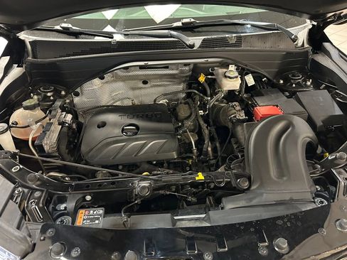 Used 2022 Chevrolet TrailBlazer RS w/ Technology Package image 8