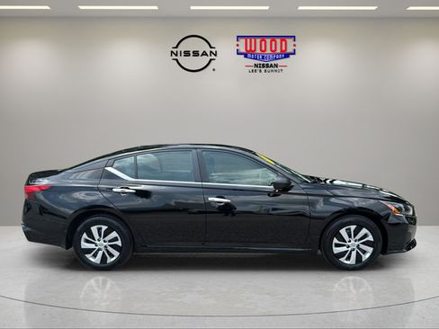 Certified 2025 Nissan Altima 2.5 S FWD image 4