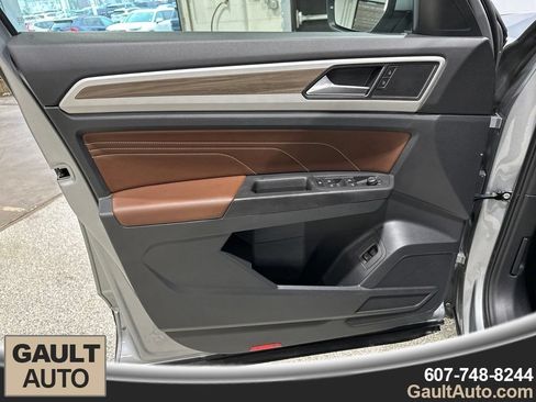Used 2022 Volkswagen Atlas SEL AWD/4WD image 12