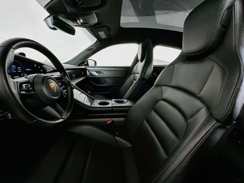 Used 2022 Porsche Taycan Turbo S w/ Premium Package AWD/4WD image 19