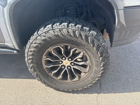 Used 2018 Chevrolet Colorado ZR2 image 2