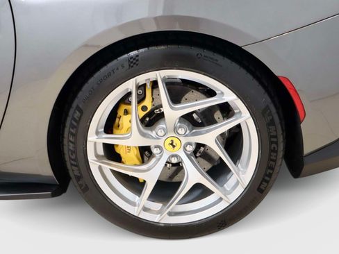 Certified 2020 Ferrari 812 Superfast RWD image 9
