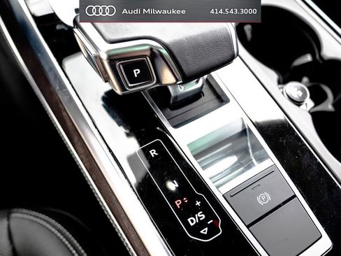 Used 2023 Audi Q8 Premium Plus AWD/4WD image 26
