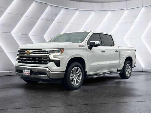 Used 2022 Chevrolet Silverado 1500 LTZ image 1
