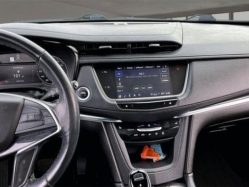 Used 2023 Cadillac XT5 Premium Luxury image 6