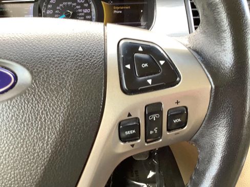 Used 2014 Ford Taurus SEL w/ Equipment Group 201A FWD image 34