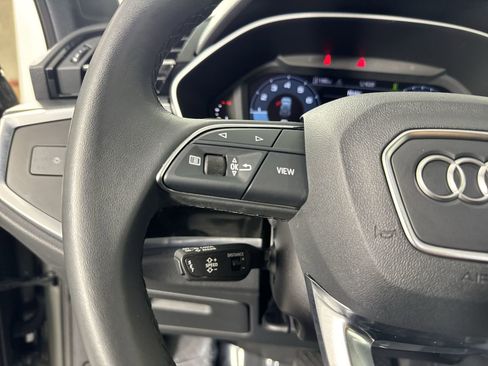 Used 2025 Audi Q3 2.0T Premium image 12