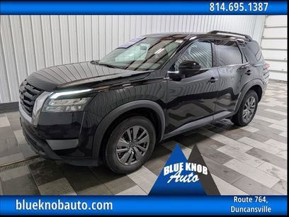 Used 2025 Nissan Pathfinder SV