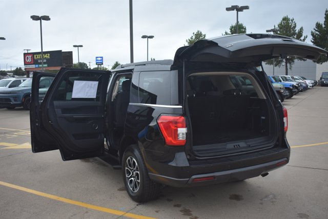 Used 2024 Ford Expedition XLT RWD image 17