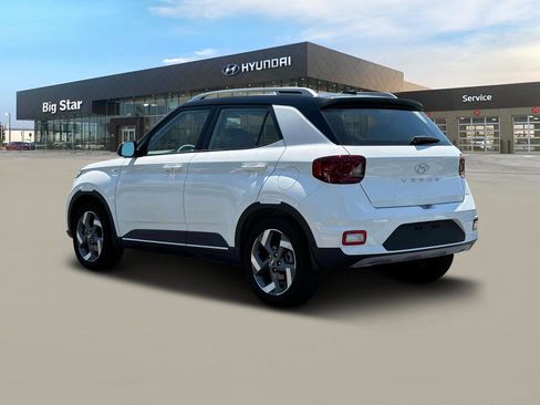 New 2025 Hyundai Venue Limited image 5