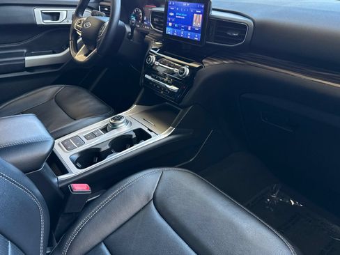 Used 2023 Ford Explorer Limited RWD image 17