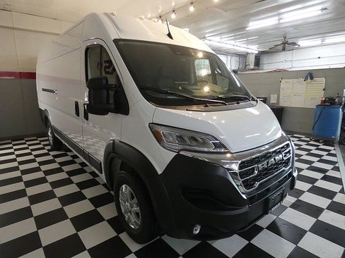 New 2025 RAM ProMaster 3500 w/ Quick Order Package 22H SLT+ image 3