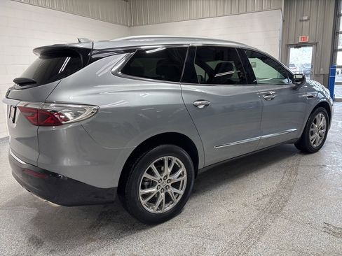 Used 2023 Buick Enclave Essence w/ Experience Buick Package image 7