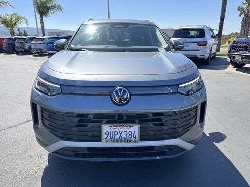 Used 2025 Volkswagen Tiguan S AWD/4WD image 3