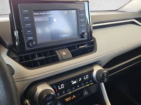 Used 2019 Toyota RAV4 XLE image 8