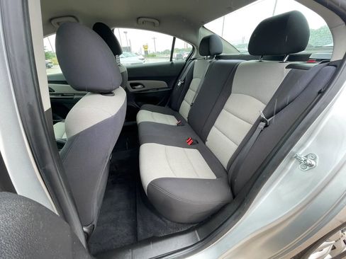 Used 2016 Chevrolet Cruze LS FWD image 15