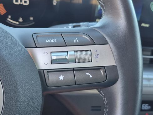 Used 2024 Hyundai Kona SEL FWD image 31