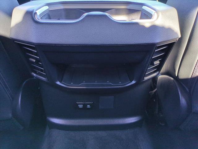 Used 2025 Toyota Tundra Limited AWD/4WD image 16
