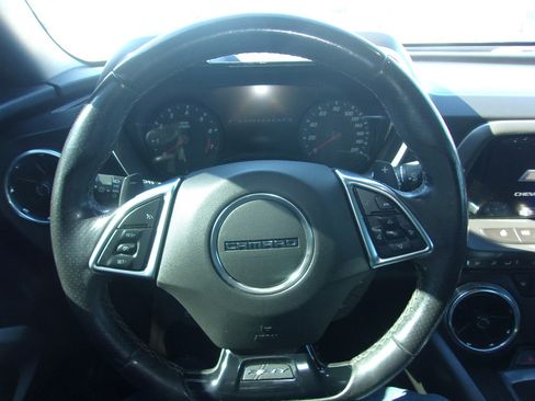 Used 2017 Chevrolet Camaro SS image 17