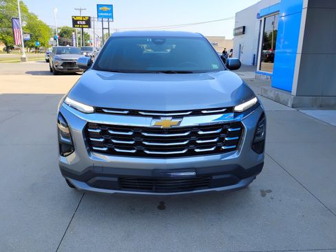 Used 2025 Chevrolet Equinox LT FWD image 14