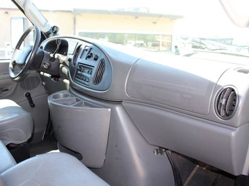 Used 2007 Ford E-450 and Econoline 450 RWD image 21
