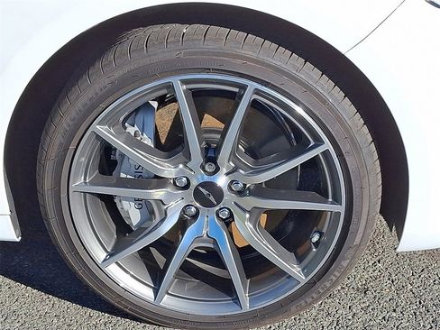 Used 2024 Genesis G70 2.5T image 9