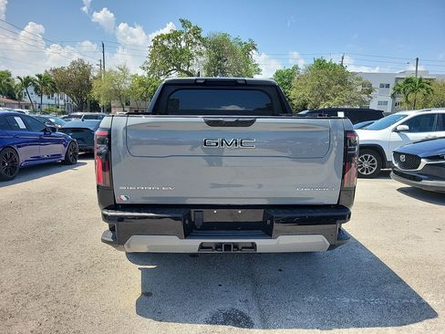 Used 2024 GMC Sierra EV Denali image 13