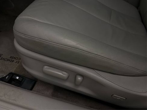 Used 2007 Toyota Camry XLE FWD image 25
