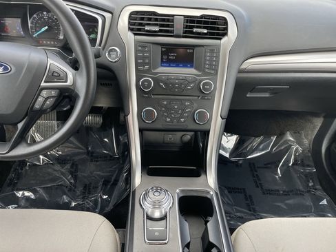 Used 2018 Ford Fusion S image 14