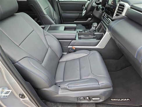 Used 2023 Toyota Sequoia Platinum image 11