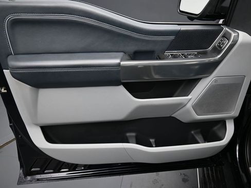 Used 2021 Ford F150 Limited image 9