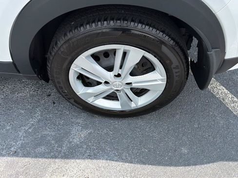 Used 2024 Nissan Kicks S FWD image 35