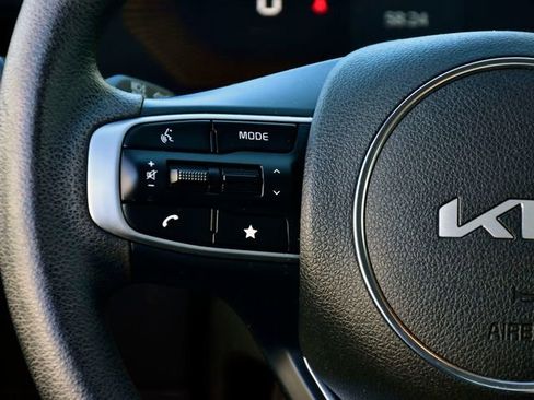 Certified 2025 Kia K5 LXS image 17