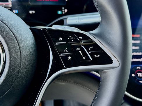 New 2026 Mercedes-Benz EQS 550 4MATIC SUV image 24