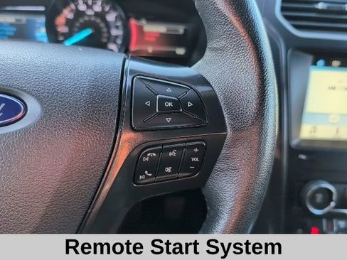 Used 2018 Ford Explorer XLT w/ Equipment Group 202A image 8