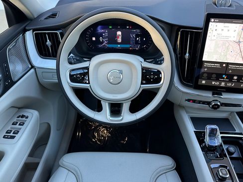 New 2026 Volvo XC60 B5 Ultra image 12