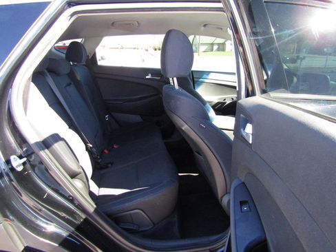 Used 2019 Hyundai Tucson SE image 21