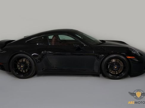 Used 2022 Porsche 911 Carrera GTS image 4