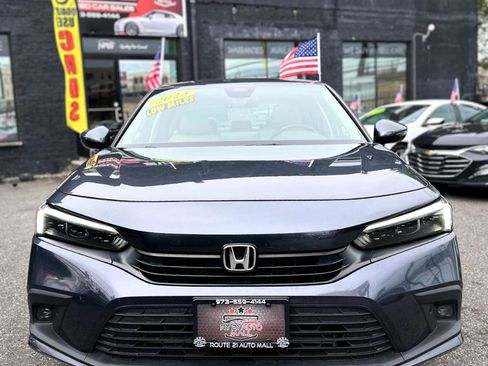 Used 2023 Honda Civic Touring image 2