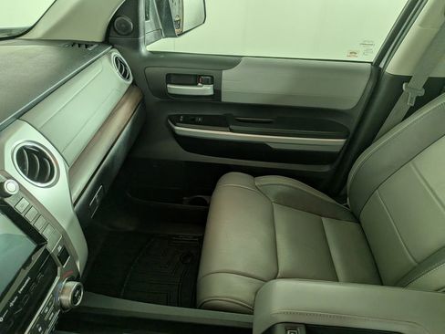 Used 2020 Toyota Tundra Limited w/ Limited Premium Package image 29